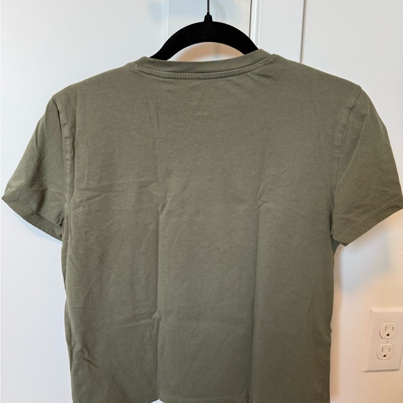 Everlane Short Sleeve Tee (Olive Green) - Picture 2 of 4
